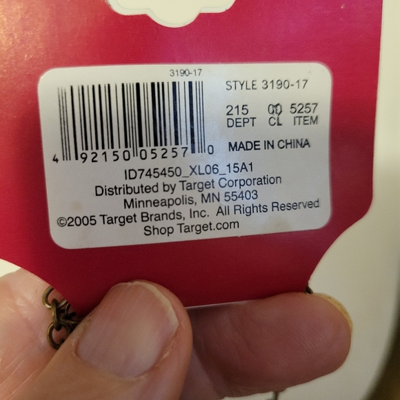 Long  chain with brown wooden pendants - Picture 5 of 5